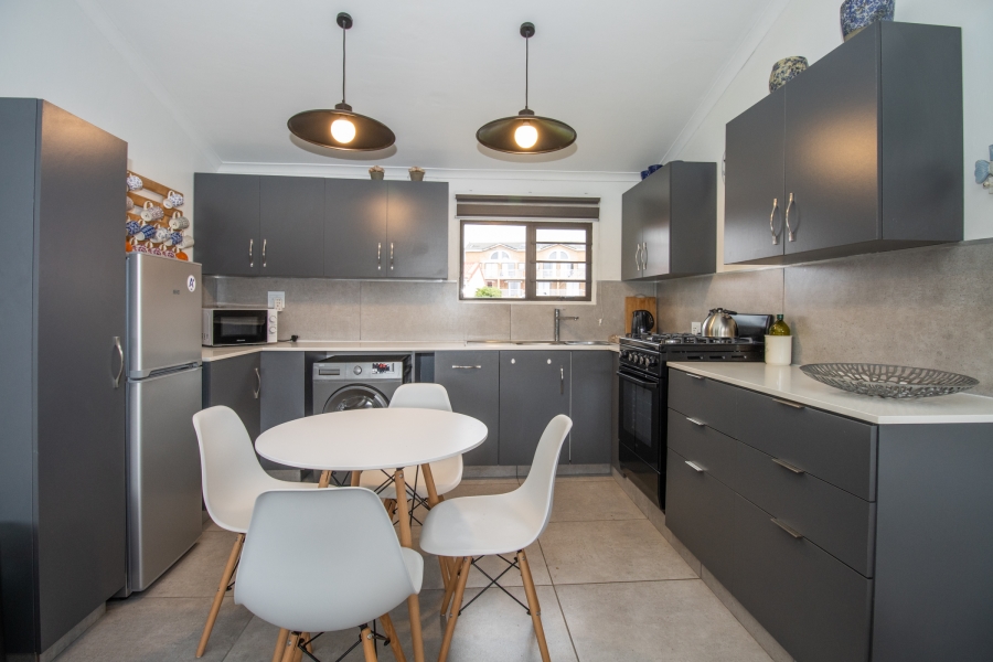 1 Bedroom Property for Sale in Fish Hoek Western Cape